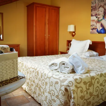 De Curtis 3 Stelle 3* カターニア