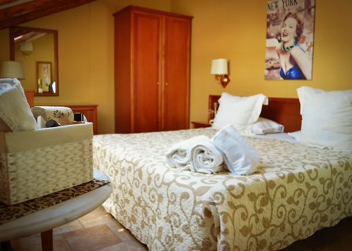 De Curtis 3 Stelle 3* カターニア