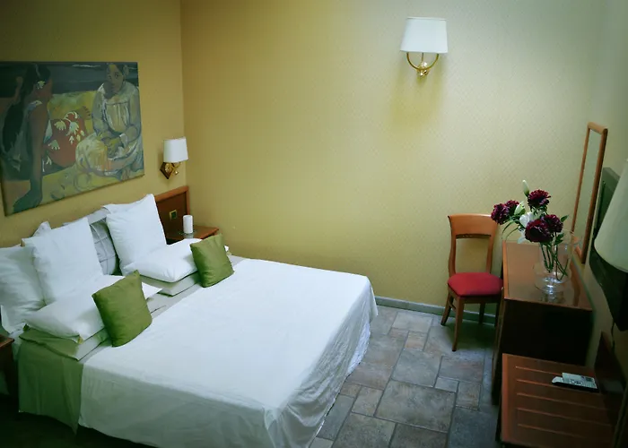 De Curtis 3 Stelle カターニア