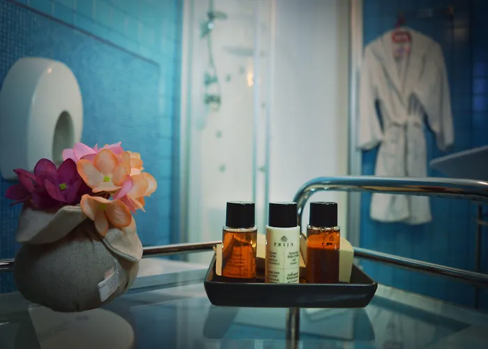 De Curtis 3 Stelle カターニア