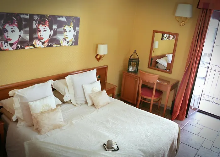 ゲストハウス De Curtis 3 Stelle 3*