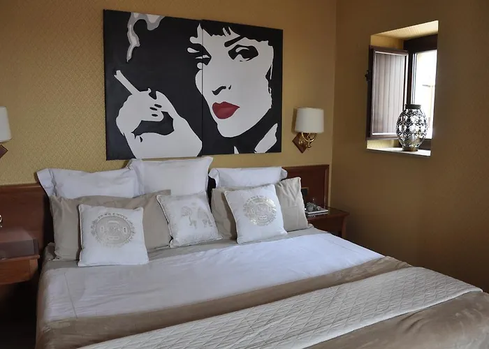 ゲストハウス De Curtis 3 Stelle カターニア